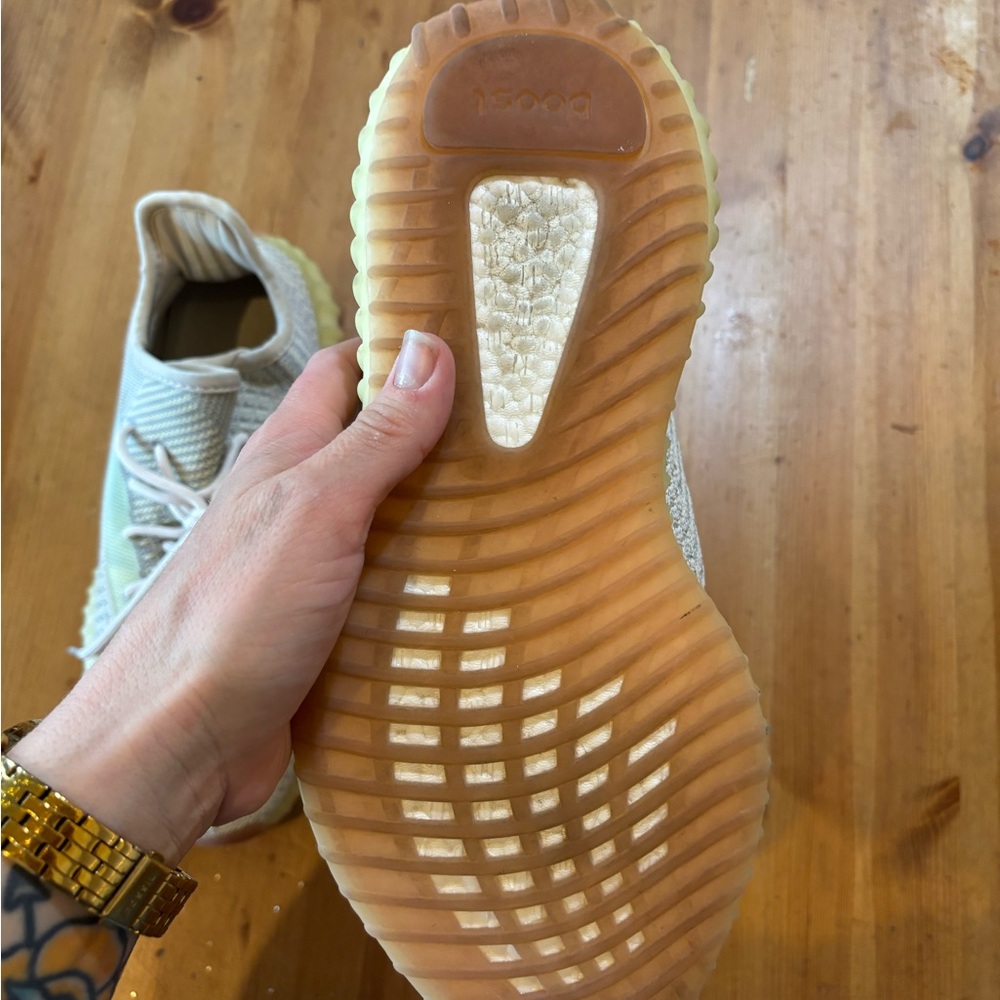 Yeezy 350 Citron - Men’s 8 - Picture 10 of 12